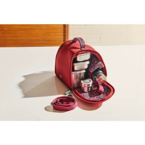 Pikniková taška a deka v jednom Pikniková taška a deka v jednom